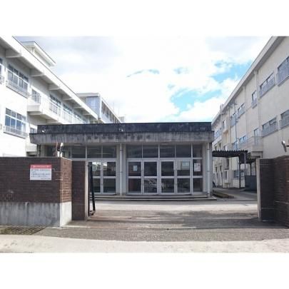 �y���Ӂz�@���m�s���������w�Z�F2538m