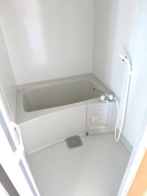 �y���̑��z�@�o�X�^�V�����[